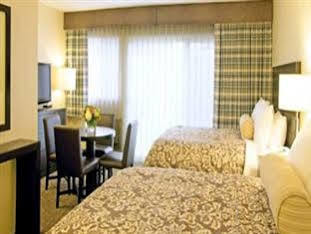 Royal Palace Westwood Hotel 3*